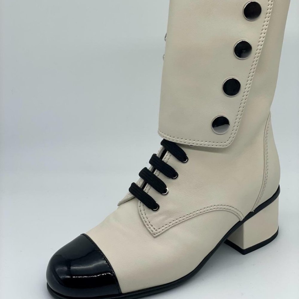 CHANEL 19B Two Tone Calfskin Leather Signature Logo Lace Up Booties Boots - Picture 6 of 14